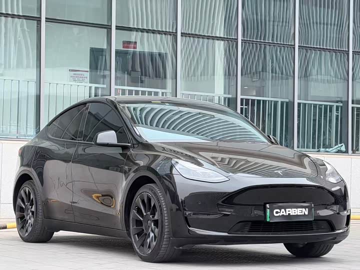 Фото 3 - Tesla Model Y