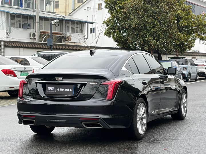 Фото 9 - Cadillac CT5