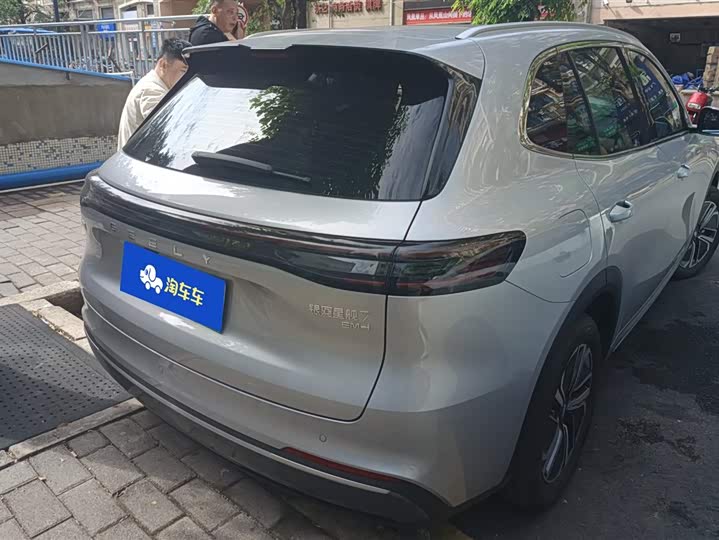 Фото 3 - Geely Galaxy Starship 7