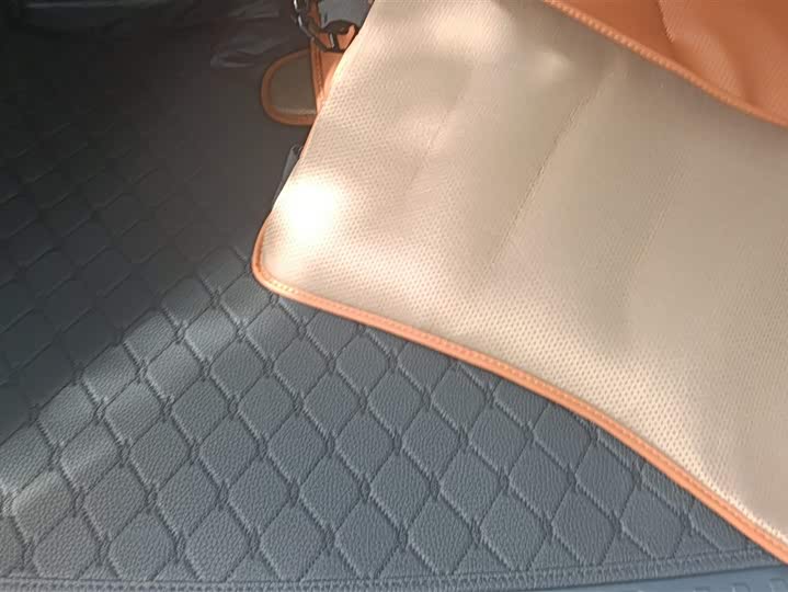 Фото 4 - Geely Galaxy Starship 7