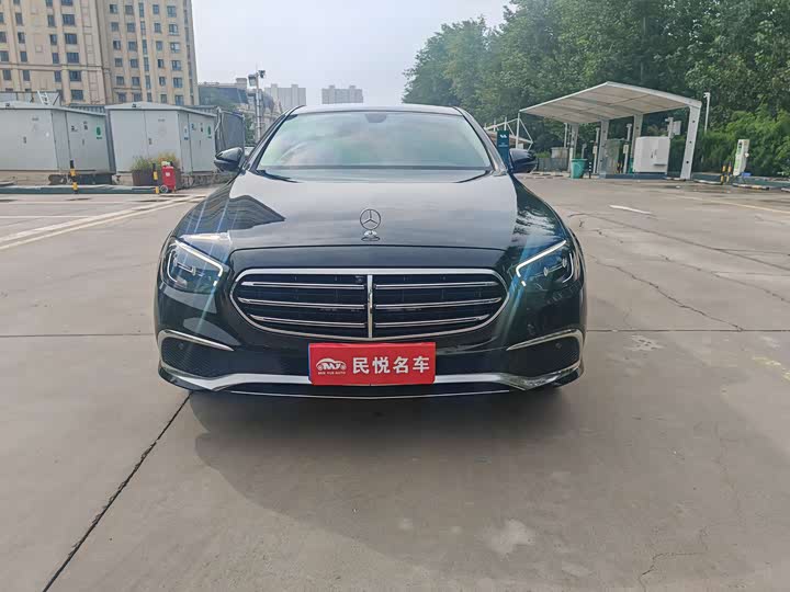 Photo 2 - Mercedes-Benz E-Class