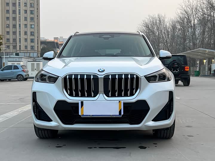 Фото 2 - BMW X1