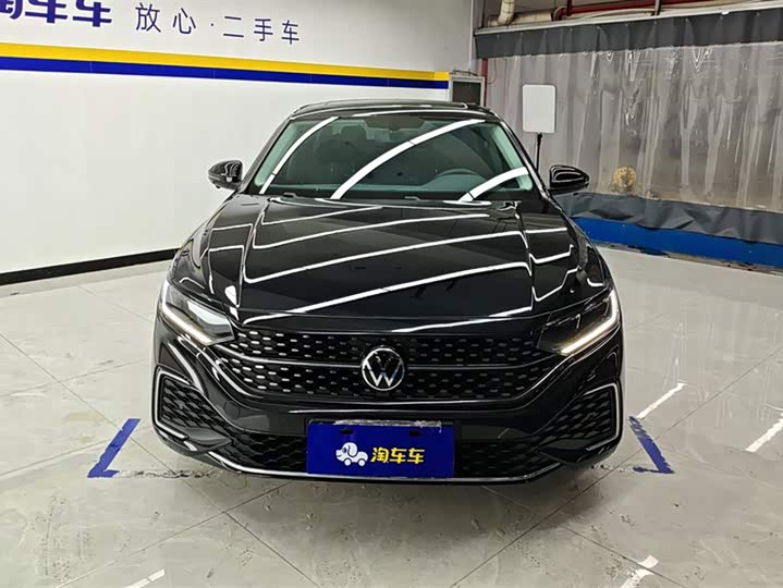 Фото 2 - Volkswagen Passat