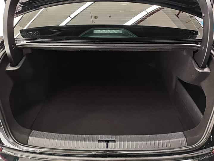 Фото 4 - Volkswagen Passat