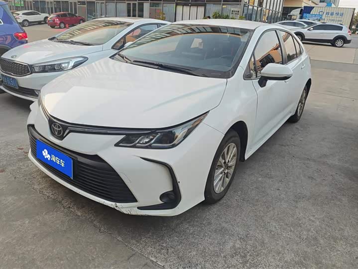 Фото 1 - Toyota Corolla