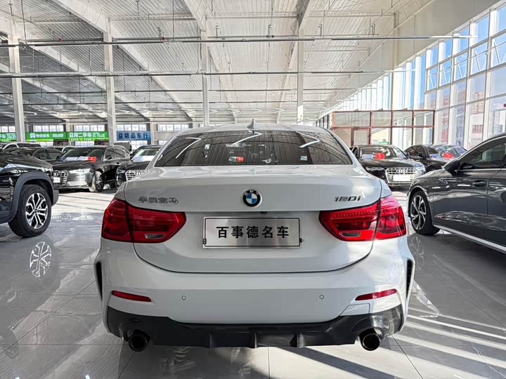 Фото 8 - BMW 1 Series