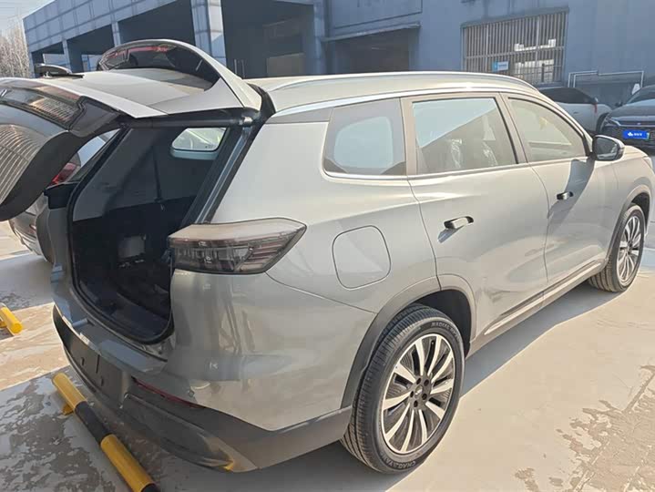 Фото 3 - Chery Fulwin T8