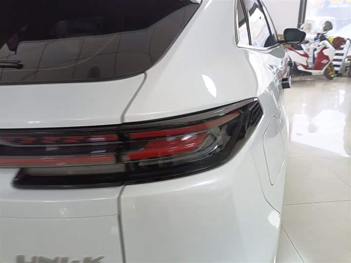 Фото 8 - Changan UNI-K Hybrid