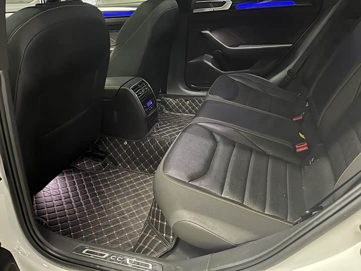 Фото 6 - Volkswagen CC