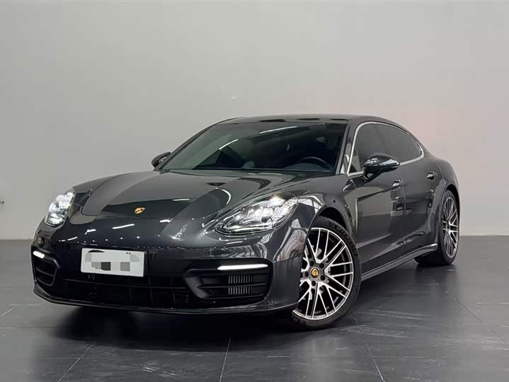 Фото 1 - Porsche Panamera