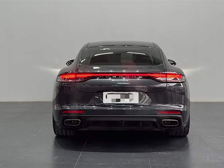 Фото 4 - Porsche Panamera