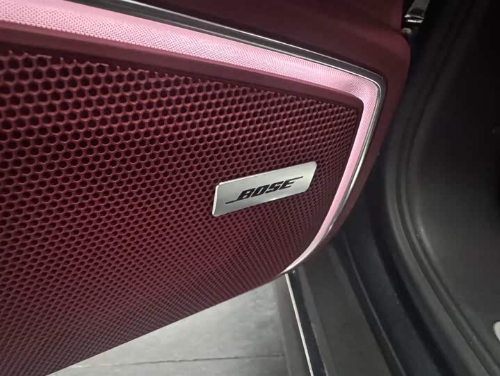 Фото 8 - Porsche Panamera