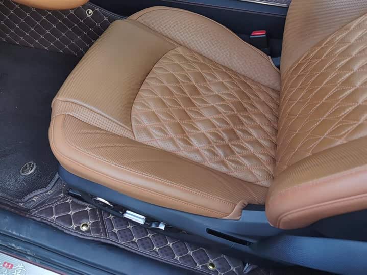 Фото 9 - BYD Han