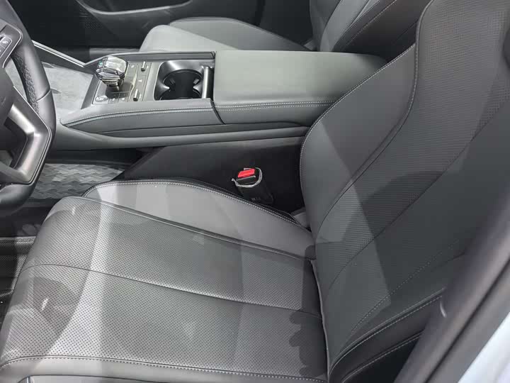 Фото 3 - BYD Qin L