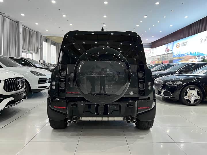 Фото 4 - Land Rover Defender