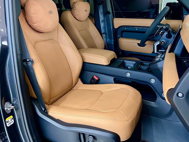 Фото 7 - Land Rover Defender