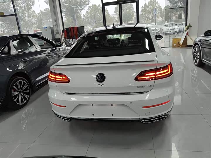 Фото 6 - Volkswagen CC