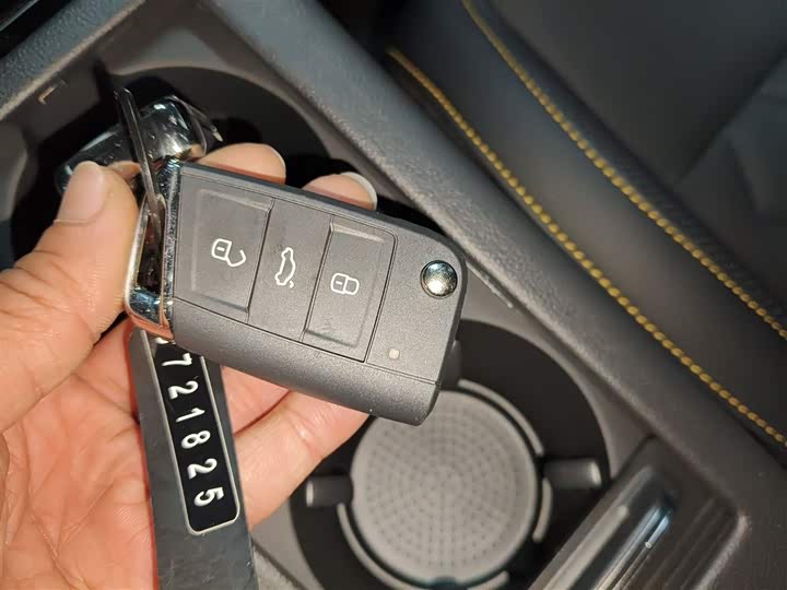 Фото 9 - Volkswagen CC