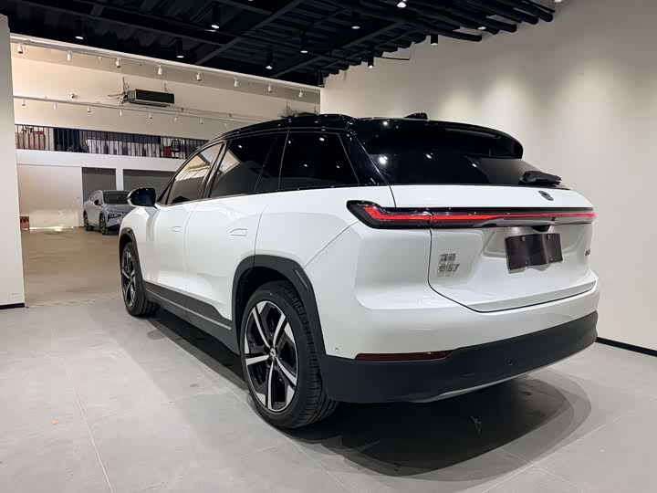 Фото 4 - Nio ES7