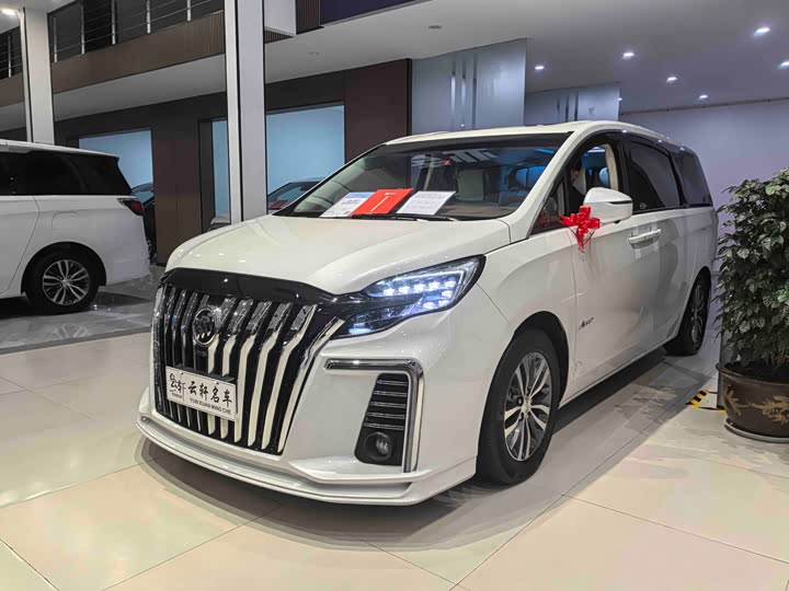 Фото 1 - Buick GL8 ES