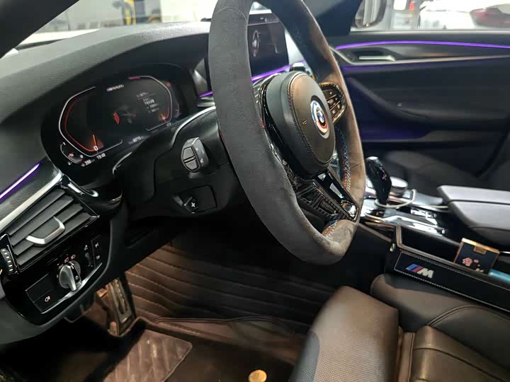 Фото 6 - BMW 5 Series