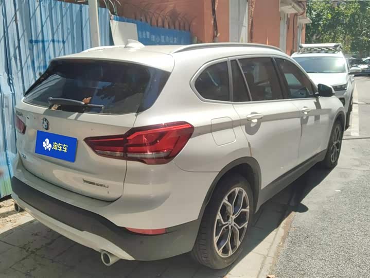 Фото 3 - BMW X1
