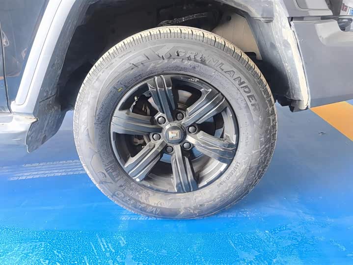 Фото 6 - Tank 300