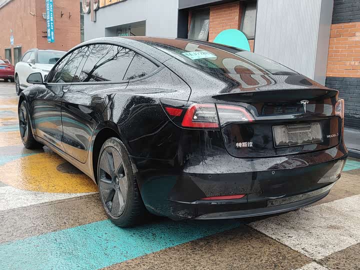 Фото 7 - Tesla Model 3