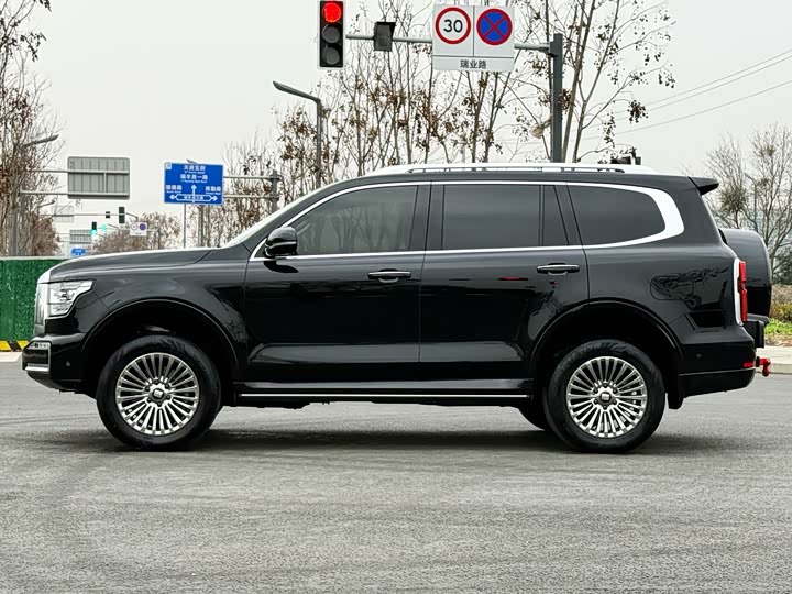 Фото 4 - Tank 500 Hybrid