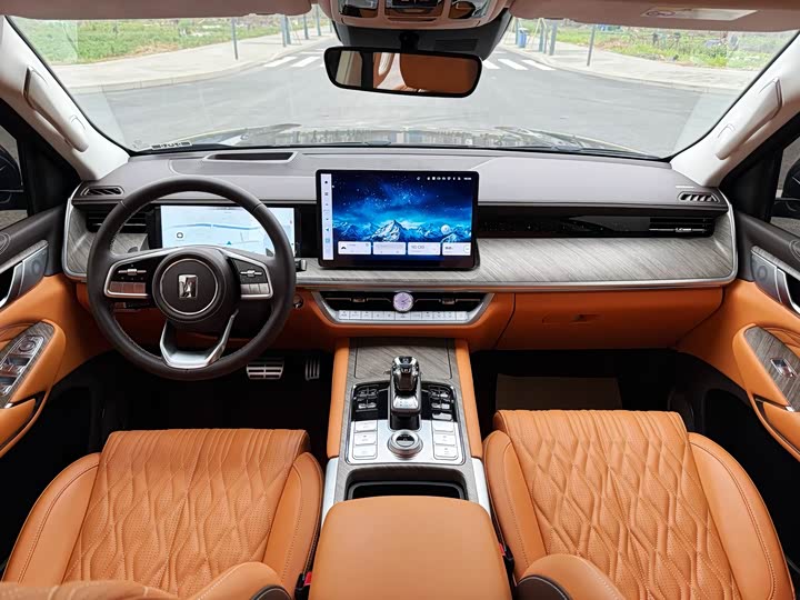 Фото 9 - Tank 500 Hybrid