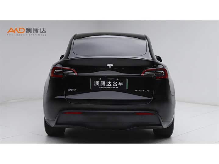 Фото 4 - Tesla Model Y