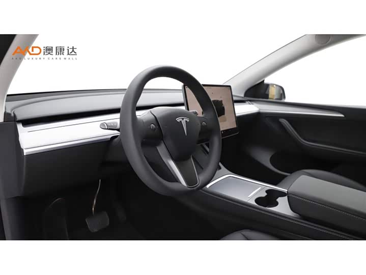 Фото 6 - Tesla Model Y