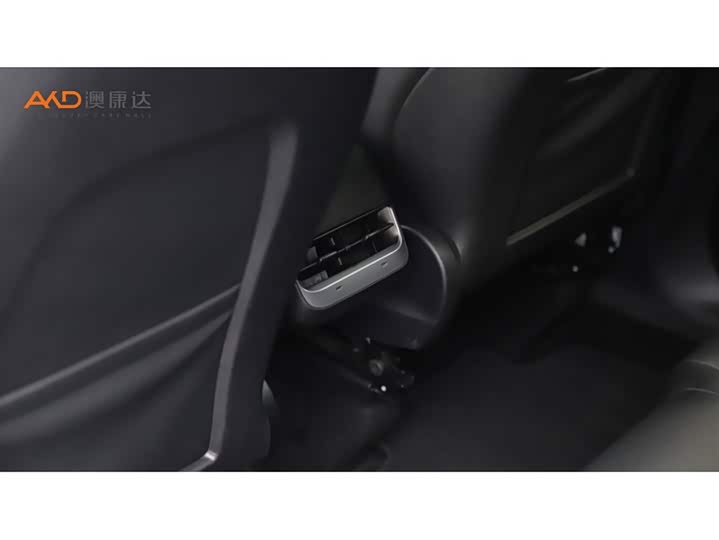 Фото 9 - Tesla Model Y