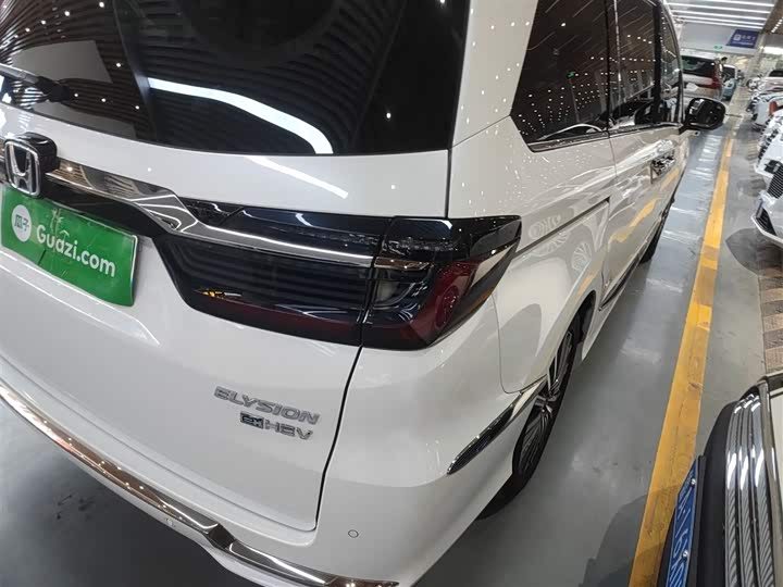 Фото 8 - Honda Elysion