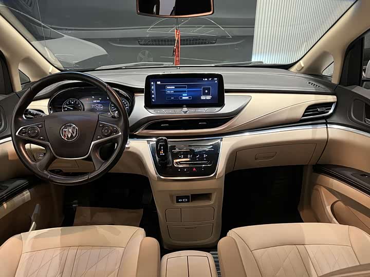 Фото 7 - Buick GL8 ES