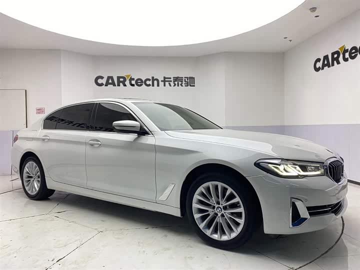 Фото 2 - BMW 5 Series