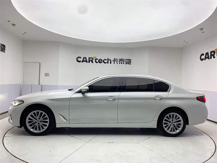 Фото 4 - BMW 5 Series