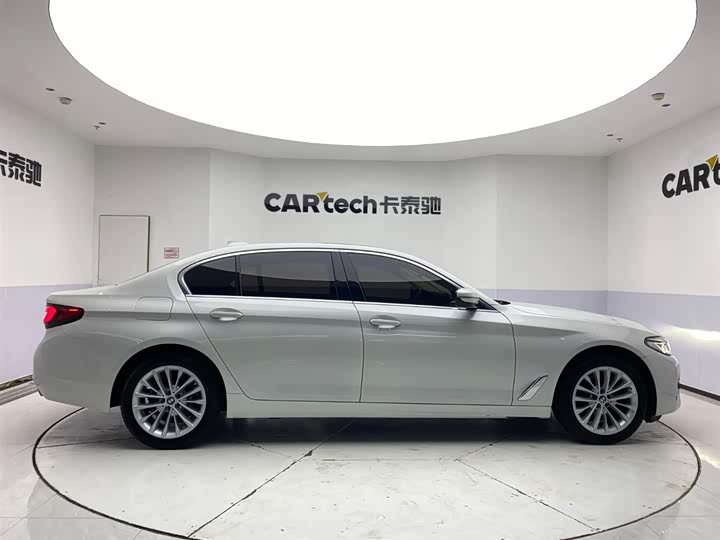 Фото 5 - BMW 5 Series