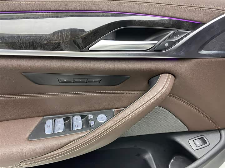 Фото 7 - BMW 5 Series