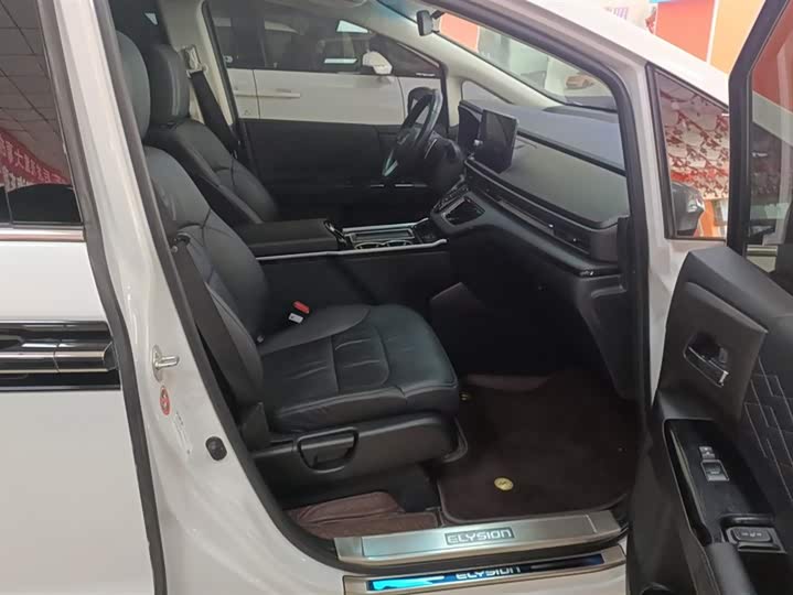 Фото 8 - Honda Elysion