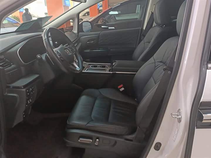 Фото 9 - Honda Elysion