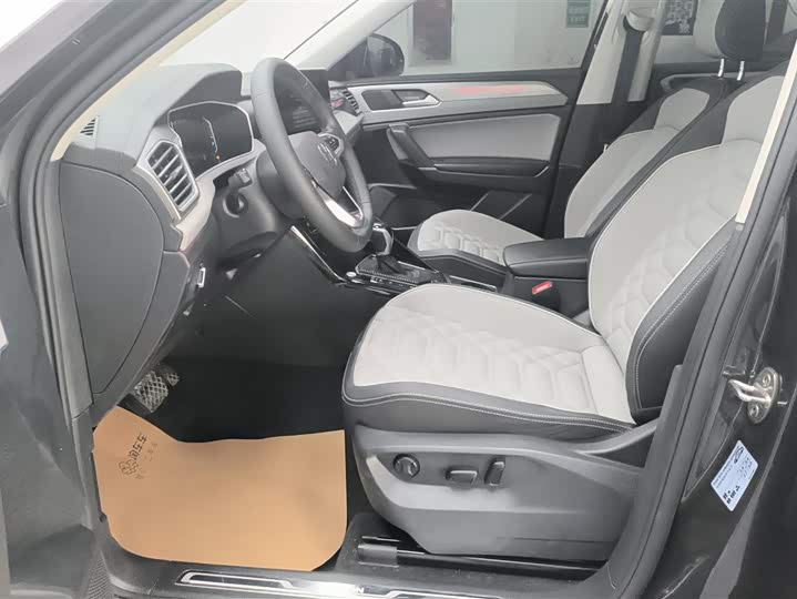 Фото 9 - Volkswagen Tayron