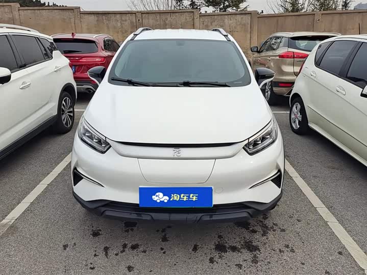 Фото 2 - BYD Yuan Pro