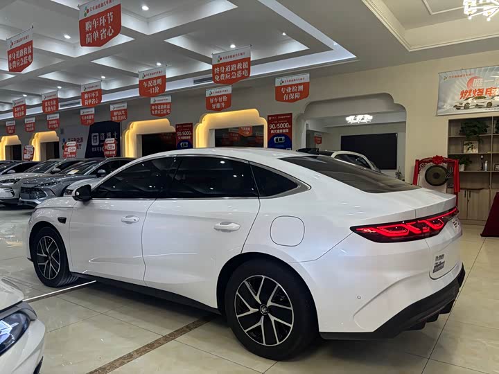 Фото 9 - BYD Qin L