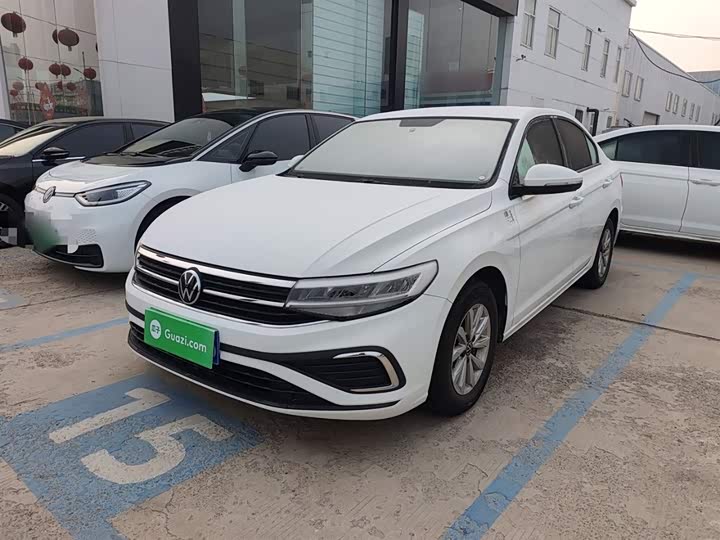 Фото 2 - Volkswagen Bora