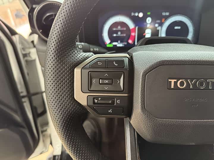 Фото 7 - Toyota Prado