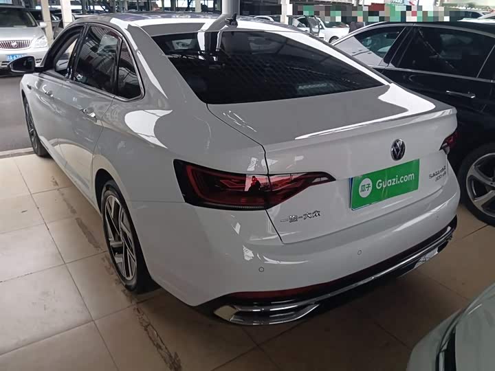 Фото 5 - Volkswagen Sagitar L