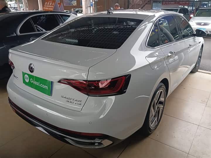 Фото 7 - Volkswagen Sagitar L