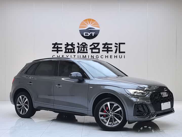 Фото 3 - Audi Q5L
