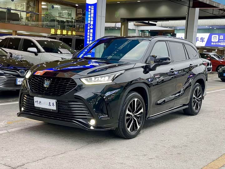 Фото 1 - Toyota Crown Kluger